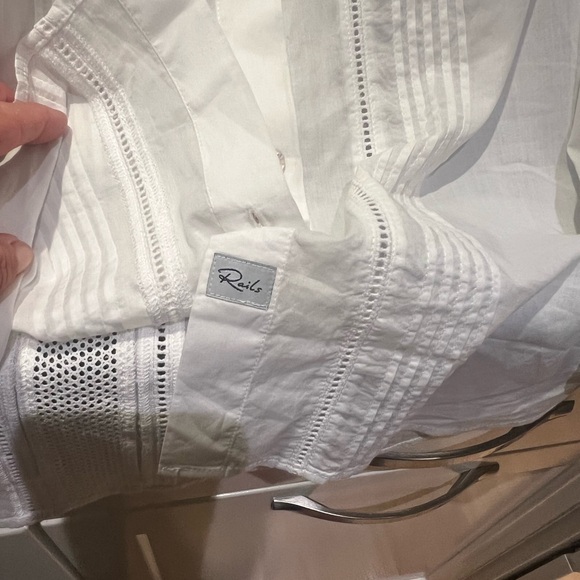 White Button Down - Medium
Rails brand - Picture 5 of 6
